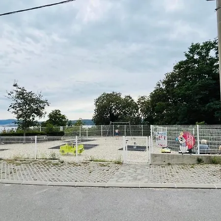 Tom Apartmán