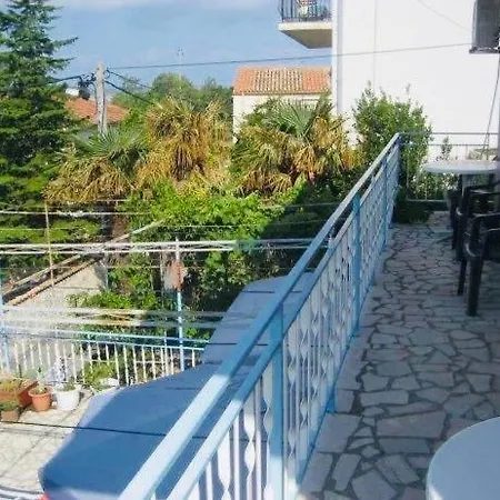 Tom Apartment *