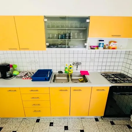Apartment Tom *
